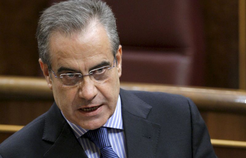 Corbacho corrige a Ordóñez negando el déficit en la S.Social y pide que deje de jugar con la tranquillidad