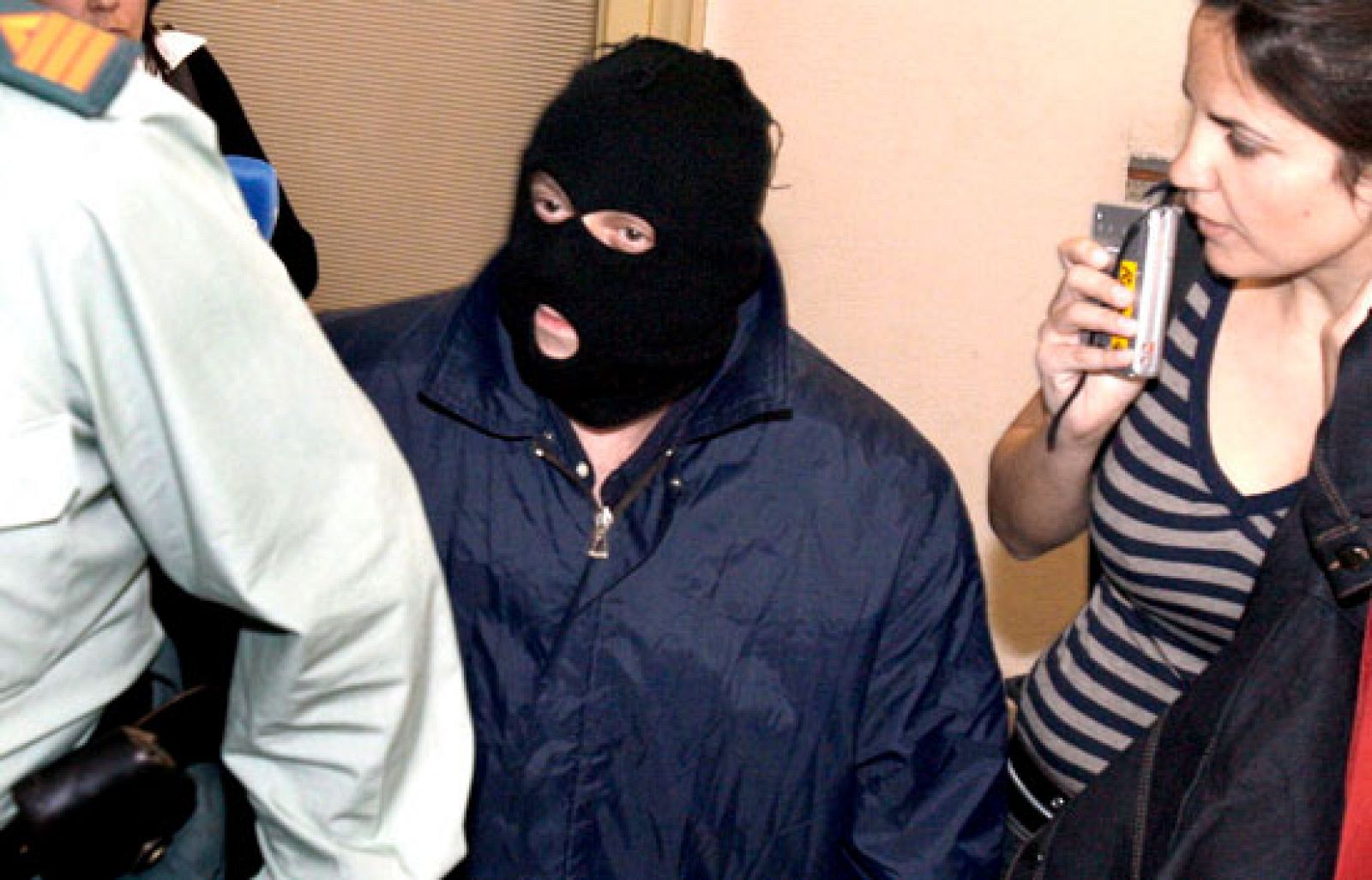 Alejandro Martínez Síngul, conocido como el segundo violador del Eixample vuelve a sentarse en el banquillo | Ver