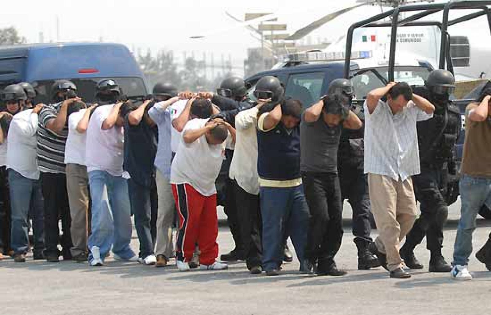 Detienen a 44 presuntos narcotraficantes mexicanos de la misma familia | Ver