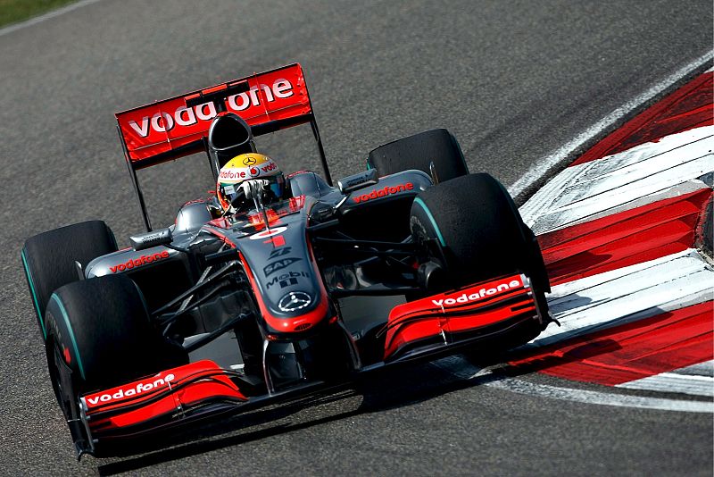 Hamilton primero, Alonso decimoctavo