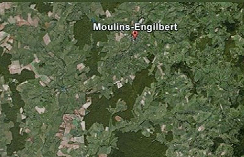 La Policía francesa cerca a dos etarras en el centro del país tras una persecución