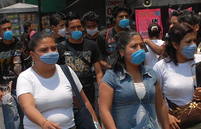 Aumentan a 81 las muertes probables por la gripe porcina en México