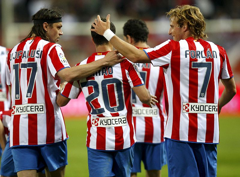 Los goles reaniman al Atlético, pero no a la grada