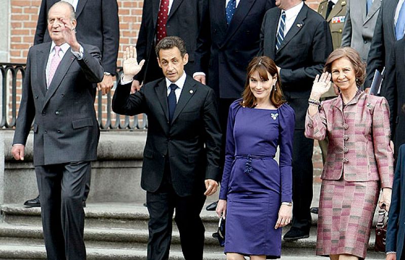 Los Reyes muestran a Sarkozy y a Bruni las nuevas adquisiciones del Museo del Prado