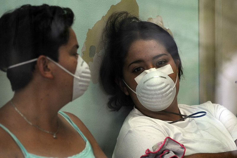 España donará 1,5 millones de euros a México para luchar contra el brote de gripe porcina