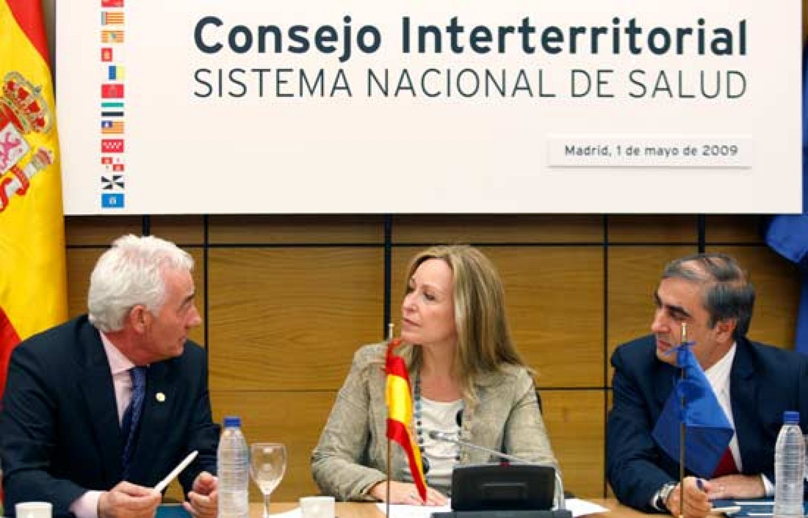 Sanidad reduce el número de casos sospechosos y garantiza diez millones de antivirales - Ciencia y tecnología en Rtve.es | Ver