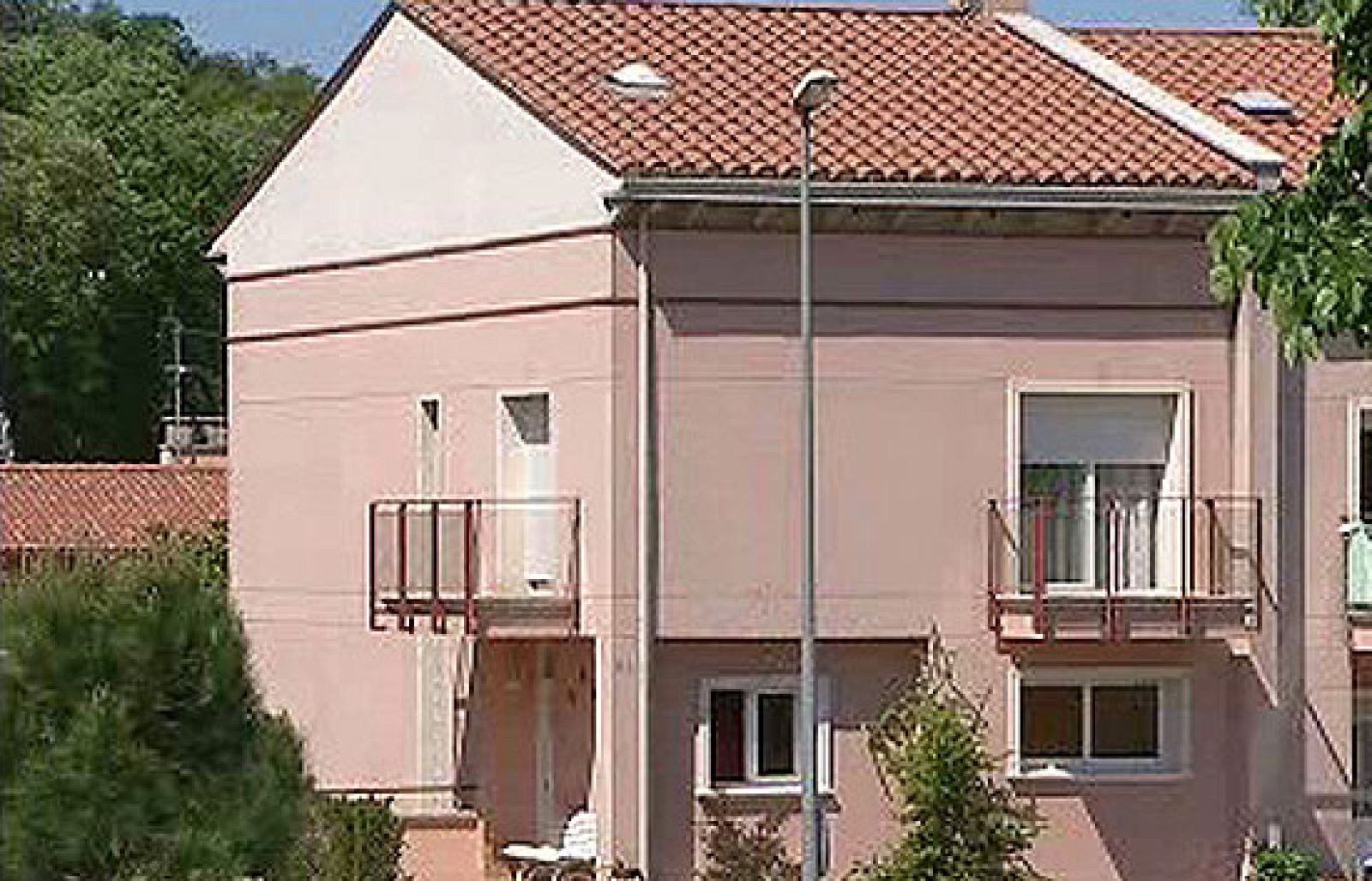 Una familia, aislada en Girona - Ciencia y tecnología en Rtve.es | Ver