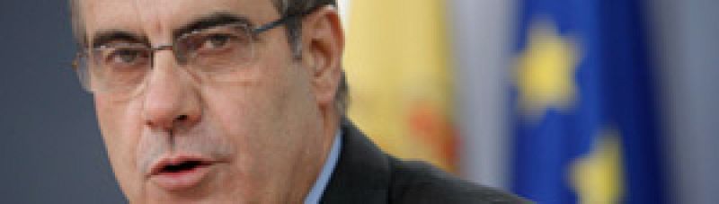 Los trabajadores rumanos que regresen a su país podrán seguir cobrando el paro en España