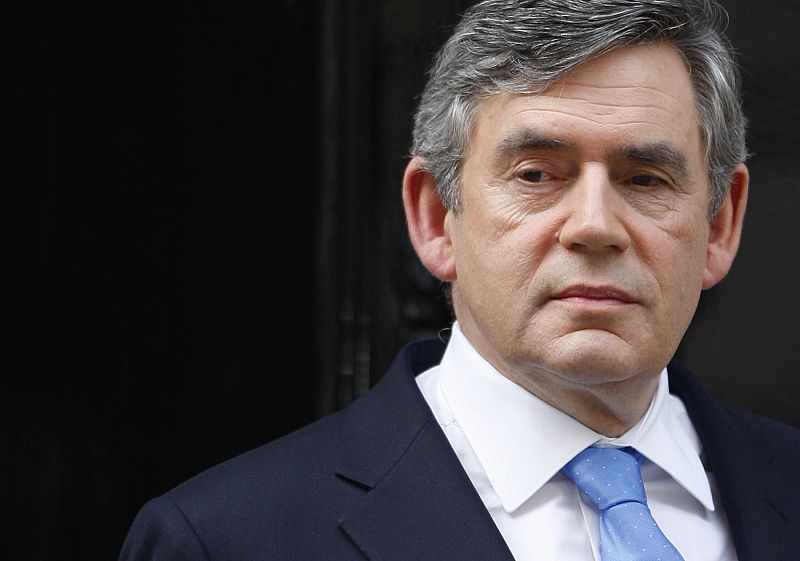 Los secretos de maquillaje de Gordon Brown, olvidados en un taxi