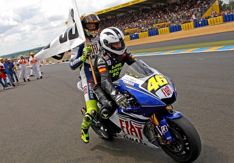 Rossi: "En Le Mans sumé mi victoria 90 e igualé el récord de Ángel Nieto"