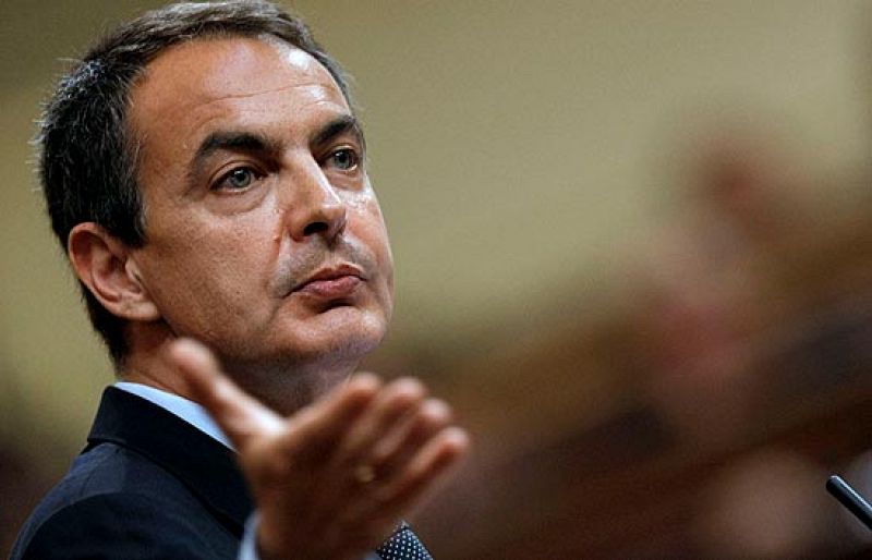 Zapatero anuncia bonificaciones del 100% para las aerolíneas que aumenten sus pasajeros