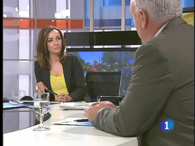 Cayo Lara: "Zapatero amaga con la izquierda y chuta con la derecha"