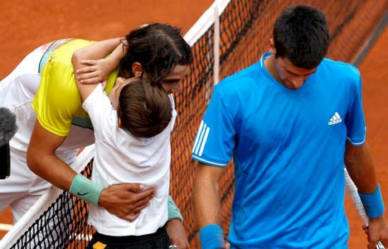 Nadal consigue una sufrida victoria ante Novak Djokovic y se verá en la final con Federer