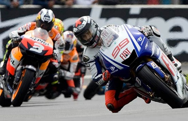 Lorenzo sale de Le Mans como nuevo líder