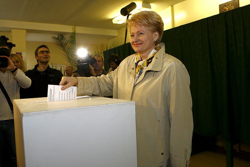 Dalia Grybauskaite, futura presidenta de Lituana según los primeros resultados