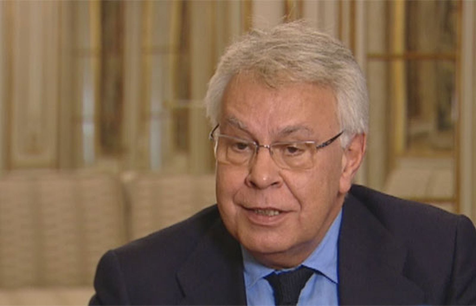 Para Felipe González la crisis es consecuencia de las políticas neoliberales que representa Aznar | Ver