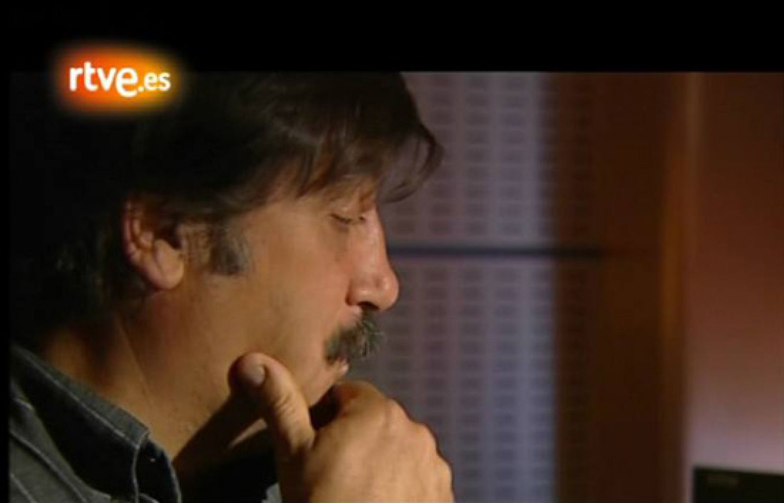 En portada - Ellacuría, crimen sin castigo. Contraportada | Ver