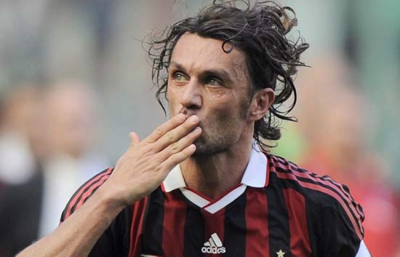 Maldini, "Il Bello" cuelga las botas en "San Siro"