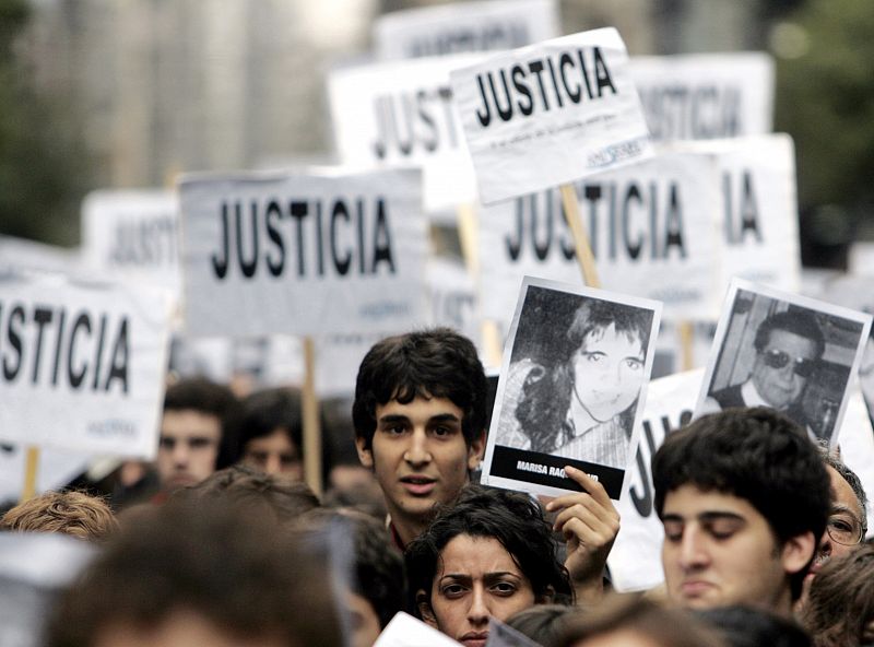 Argentina reabre la investigación por el atentado que dejó 85 muertos en una asociación judía