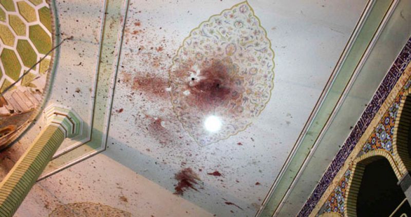 Al menos 30 muertos en una explosión en una mezquita en Irán