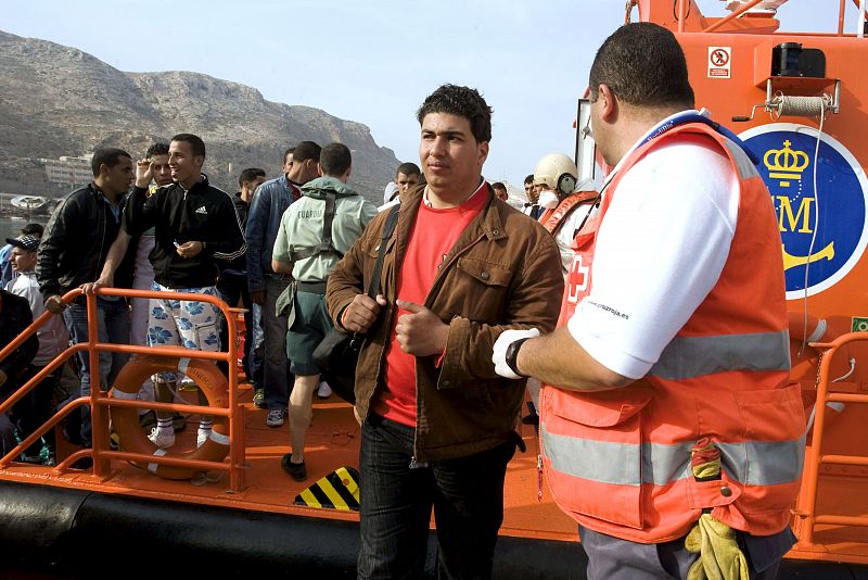 Llegan 116 inmigrantes a Almería y otros 14 a las costas de Murcia en nueve pateras
