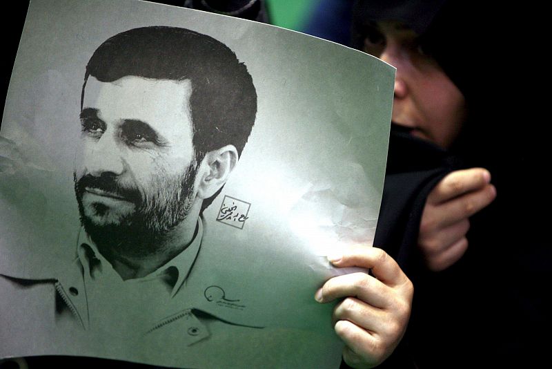 Ahmadineyad clama contra Israel en su debate contra Mousaví, que critica su política exterior
