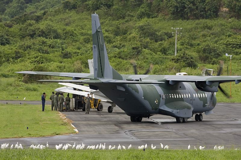 La Marina brasileña recupera los primeros restos del Airbus en el Atlántico