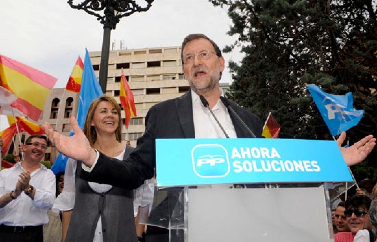 Rajoy hace campaña en Ciudad Real acompañado por Dolores de Cospedal | Ver