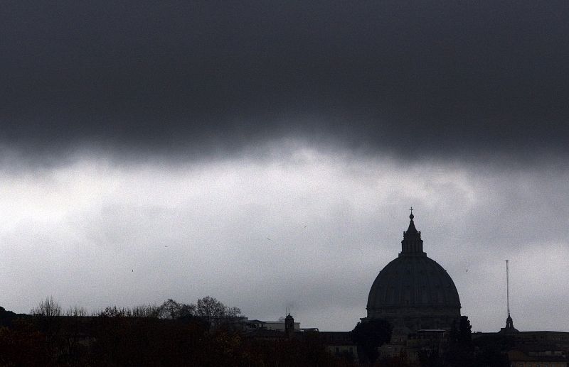 La crisis económica llega al Vaticano y su patrimonio cae en picado