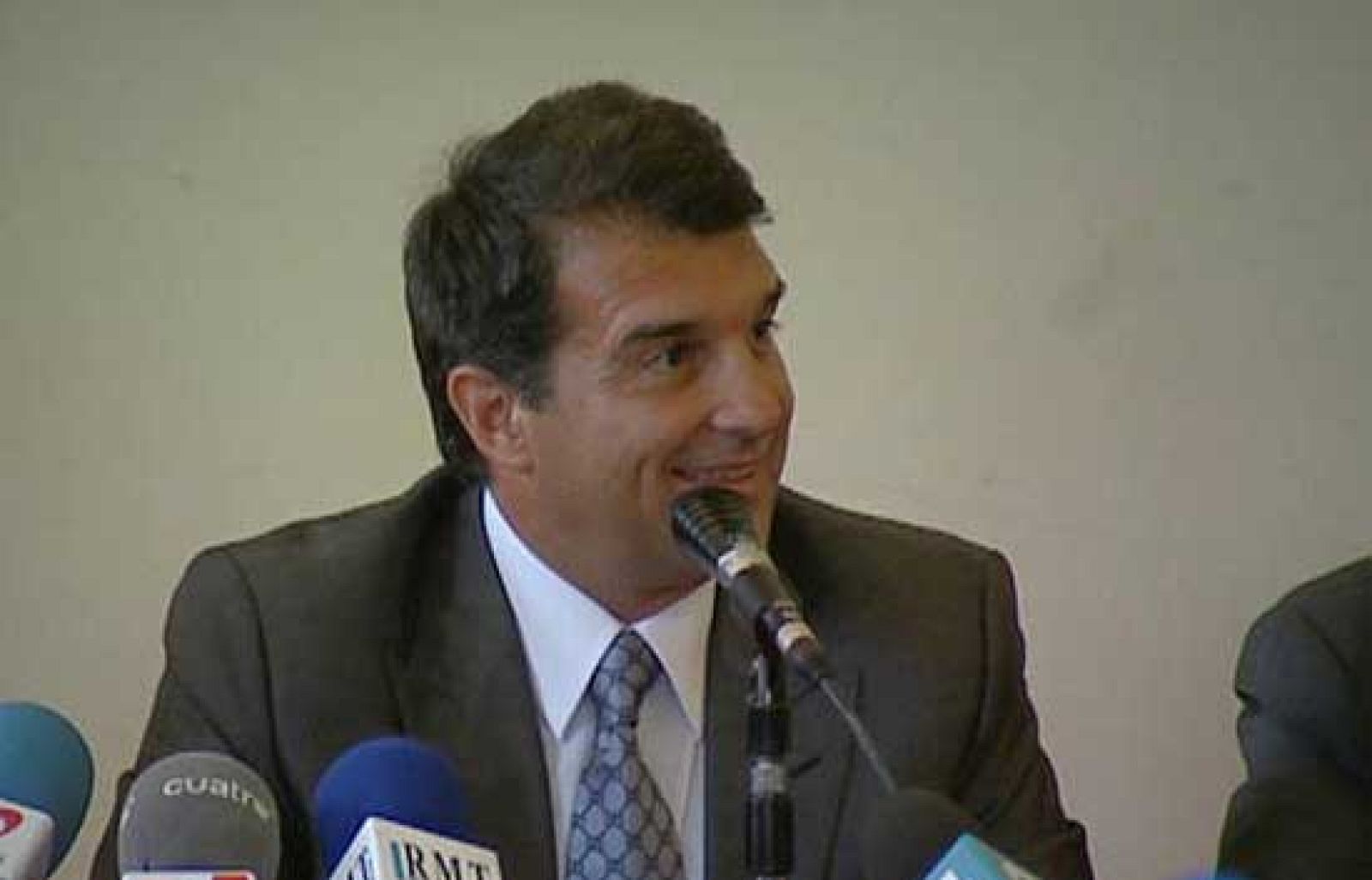 Joan Laporta ha anunciado que reforzará al equipo con tres o cuatro fichajes de nivel.