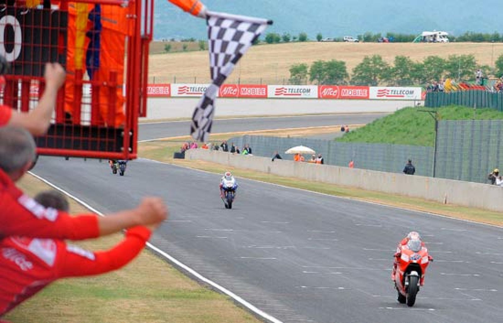MotoGP, por dentro | Ver