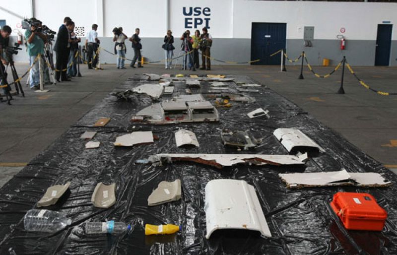 Los primeros cadáveres analizados del accidente de Air France no presentan quemaduras