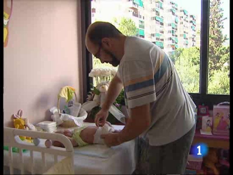 El permiso de paternidad será de cuatro semanas a partir de 2011