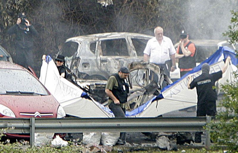 ETA asesina a un inspector de la lucha antiterrorista en Vizcaya con una bomba lapa en su coche