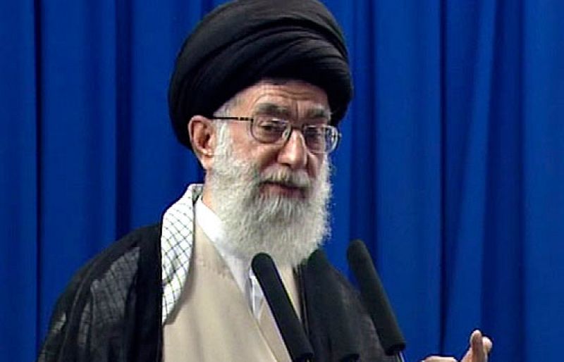 Jameneí exige el fin de las manifestaciones y dice que no cederá a la presión de la calle