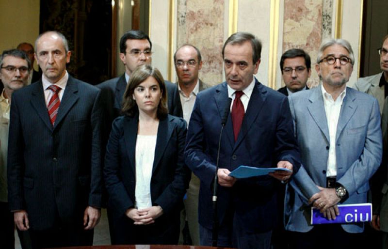 Los grupos parlamentarios reafirman su empeño en combatir a ETA hasta derrotarla