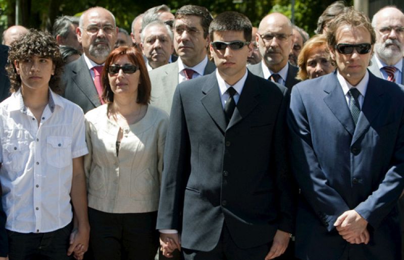 La familia de Puelles agradece el "ejemplarizante trato a su familia"