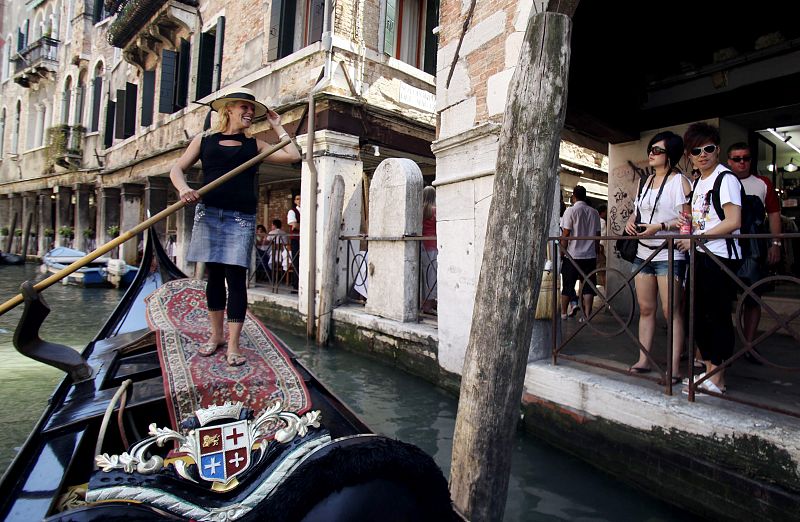 Venecia tendrá por primera vez una "gondolera" tras 900 años