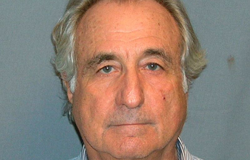 Madoff condenado a 150 años de cárcel