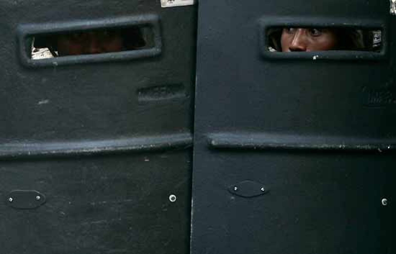 Honduras declara el estado de sitio | Ver