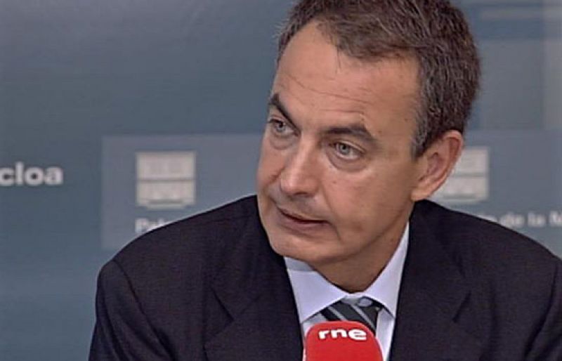 Zapatero se muestra "muy contento" con el dato del paro: "Es uno de los mejores junios"