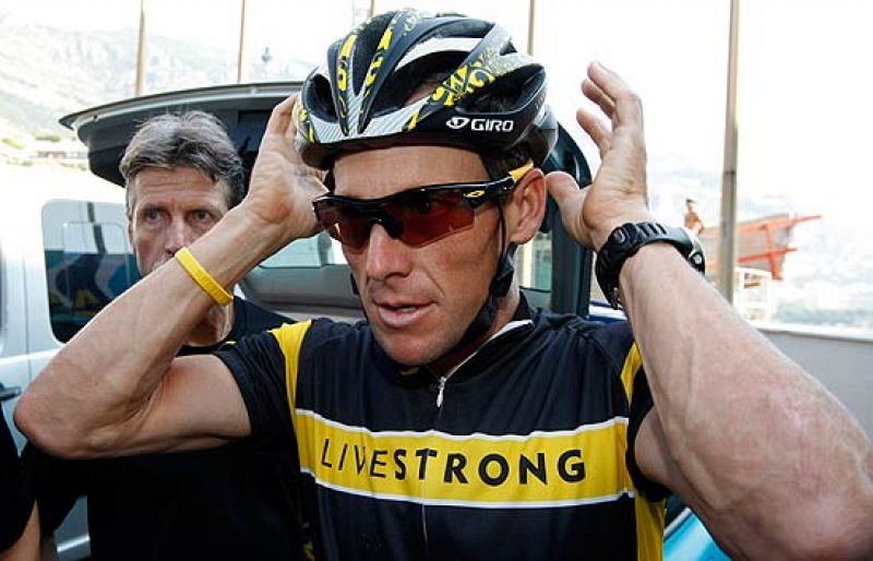 Armstrong contradice a Armstrong