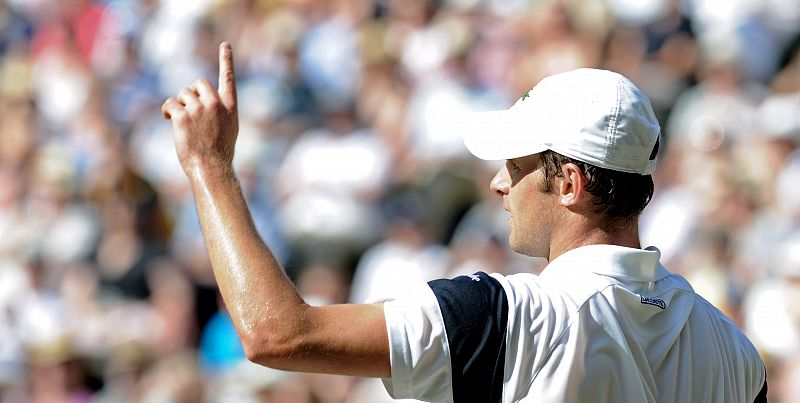 Roddick deja a Wimbledon sin finalista británico