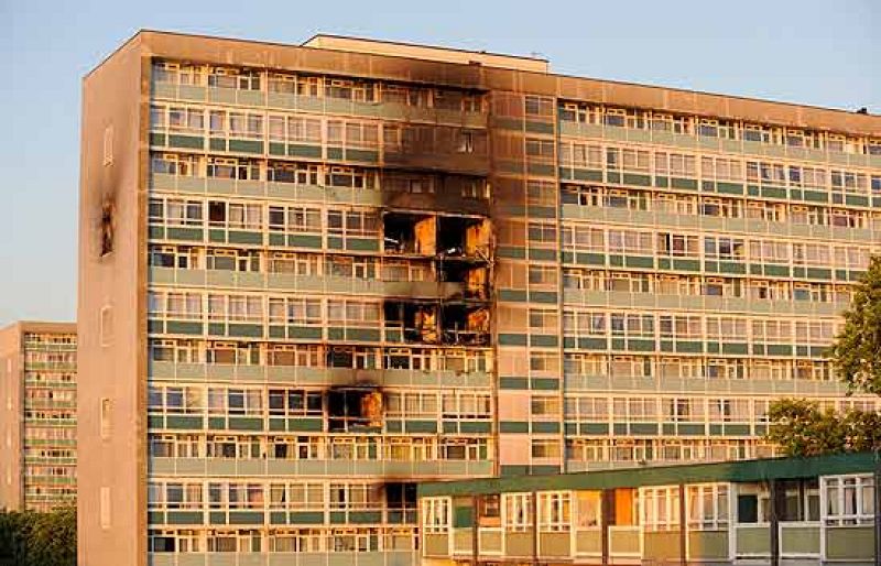 Seis muertos en el incendio de un edificio de viviendas en Londres