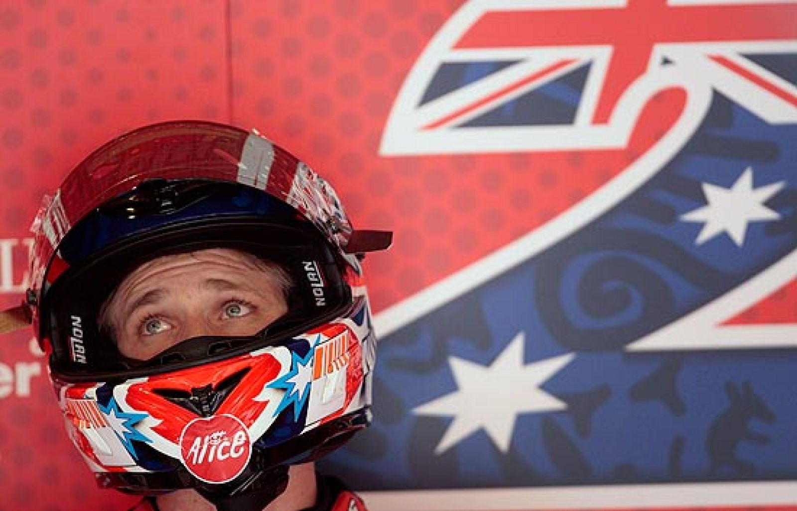 Casey Stoner busca un diagnóstico que dé respuesta a su estado de salud.