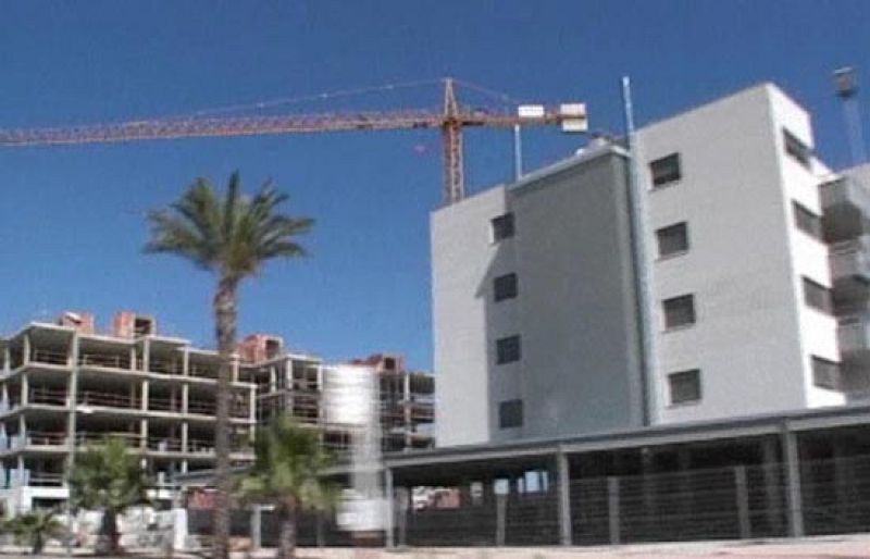 El urbanismo y la contaminación acosan a 120 de los 233 espacios protegios naturales en España