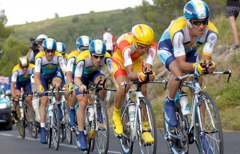 Astana gana y pone a Armstrong colíder