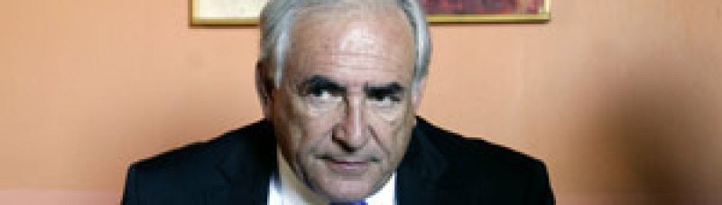 El FMI pronostica que el PIB de España caerá un 4% este año y un 0,8% en 2010