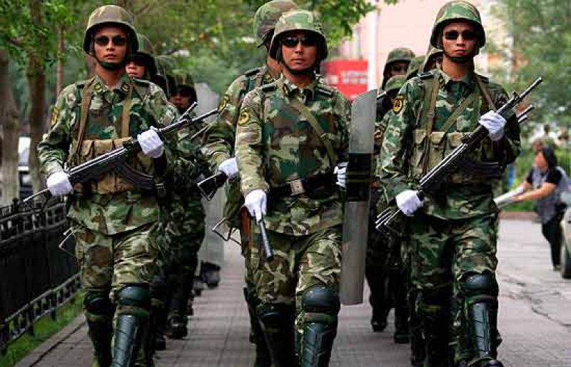 Dos nuevos muertos recrudecen la tensión en la región china de Xinjiang