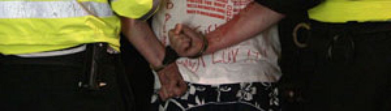 "La niña está muy mal, por las noches tengo que dormir con ella"